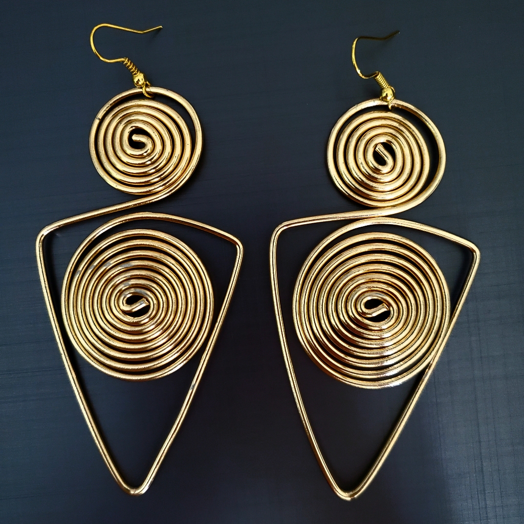 Amplegeometricearrings